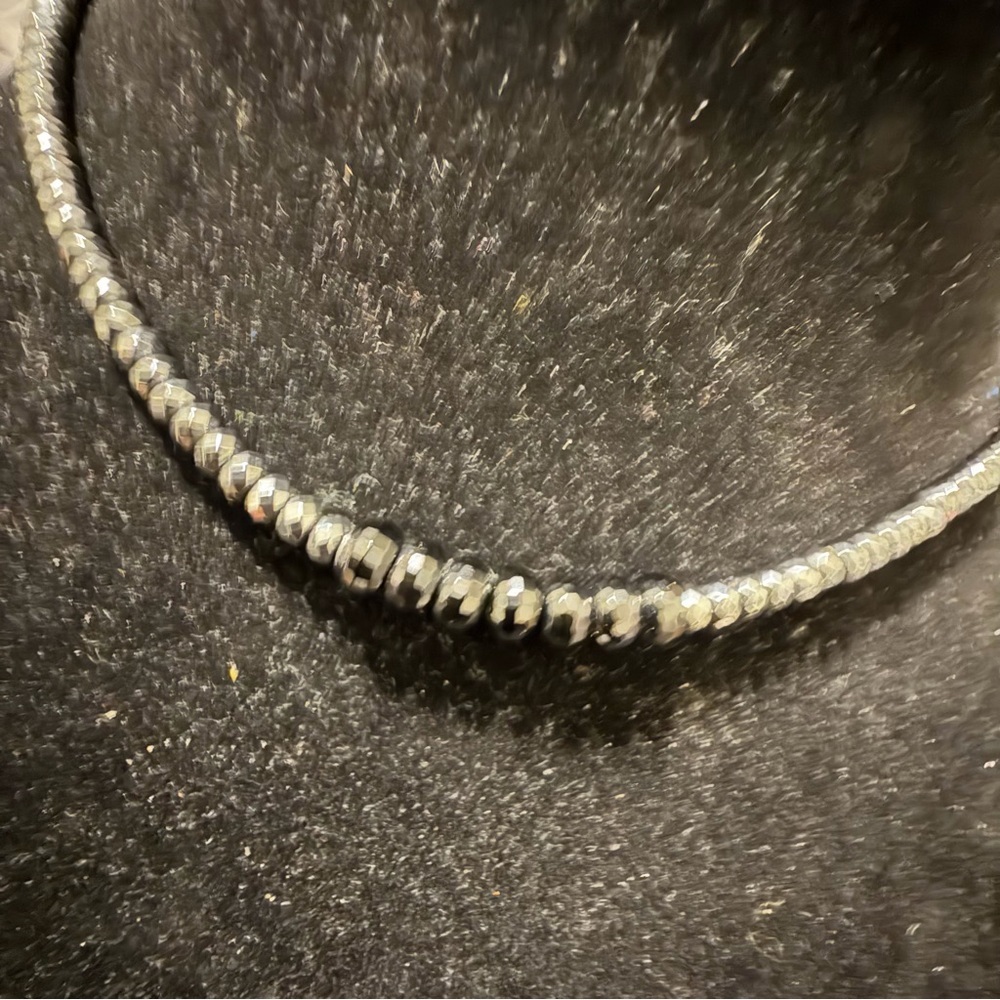 Genuine Hematite Faceted Bead Choker Necklace – Healing Stone - Picture 4 of 7